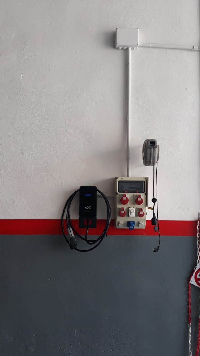 Instalación de punto de recarga para vehículo eléctrico wallbox
